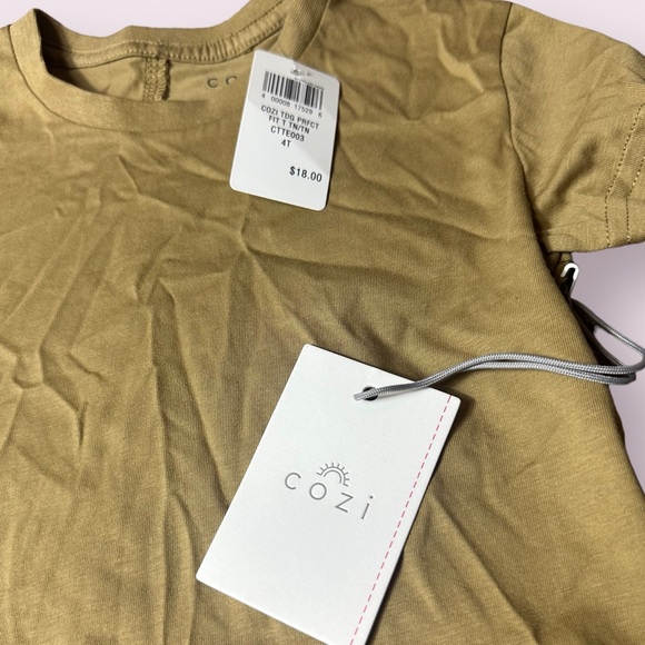 NWT Toddler Set Of Two Cozi Basic Crewneck Tee Shirts Black And Camel Size 4T - Picture 5 of 11